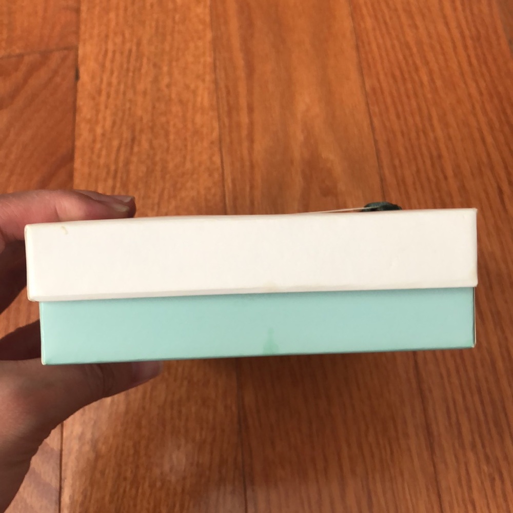 ❤️ 3/$10 ❤️ UWP No. 5 Sea Salt and Chai Tea Soap - Picture 6 of 7